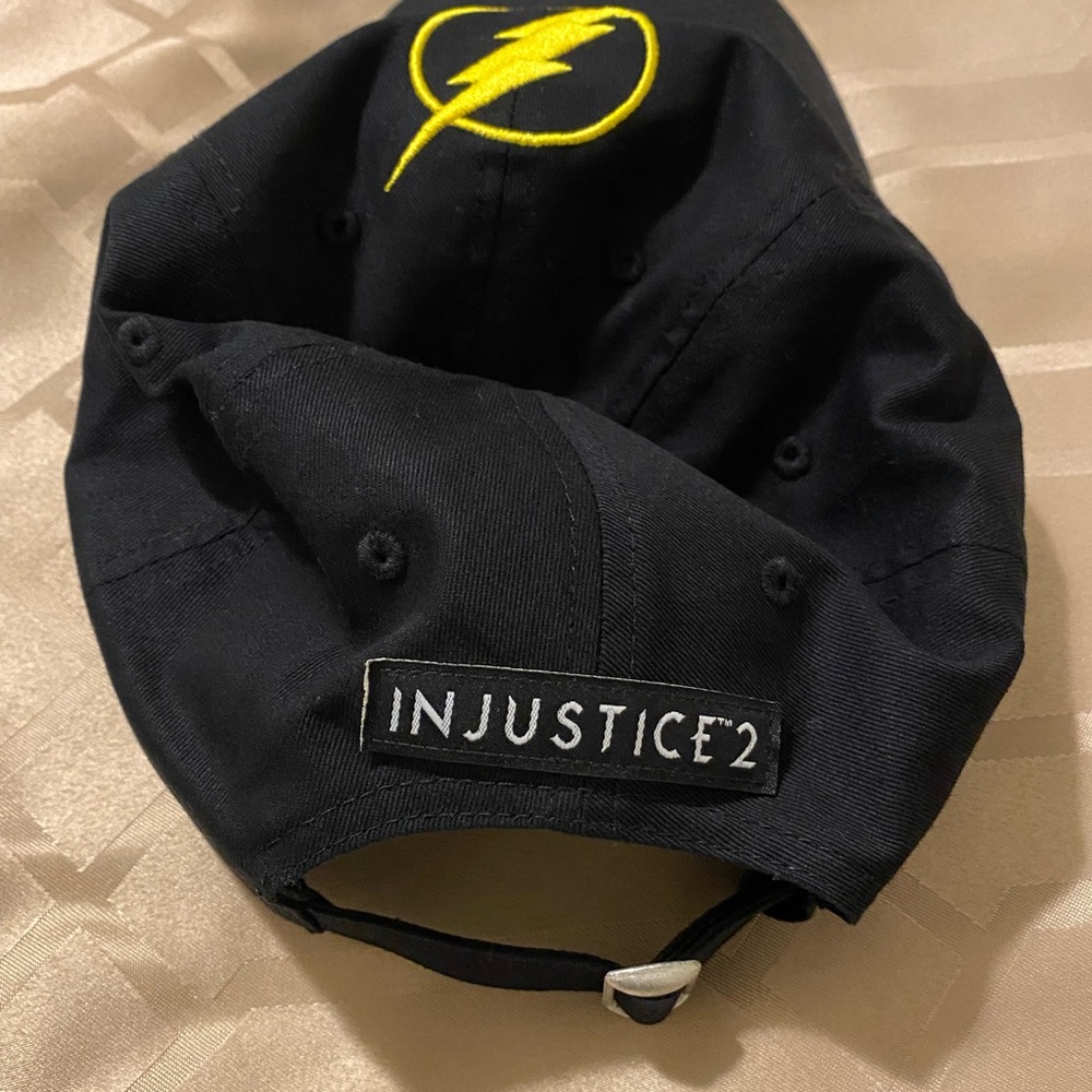 DC Flash adjustable baseball hat - Picture 4 of 4